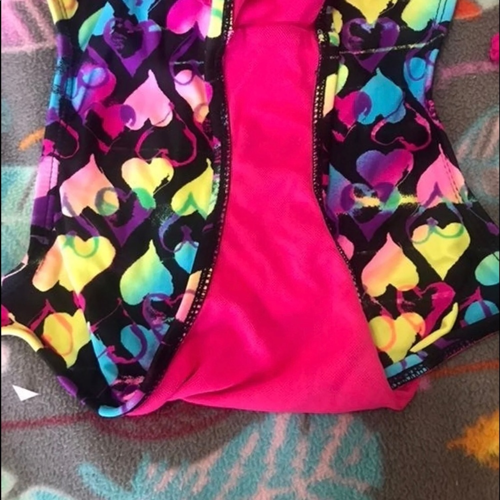 Bathing suits - Picture 9 of 10